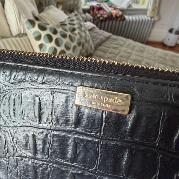 Kate Spade Wallet - Picture 4 of 14